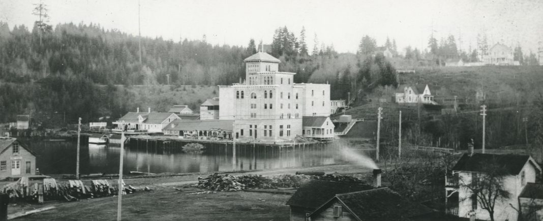 The Olympia Brewery brewhouse tower photographed between 1906 and 1910